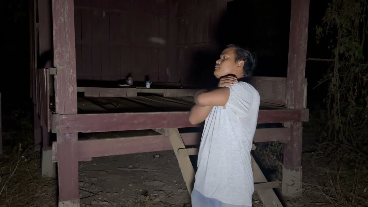 ផ្ទះ​ចាស់​  ទីតាំងនេះ​ពិតជាព្រឺព្រួចណាស់​ណាស់​ | Real Video Ghost