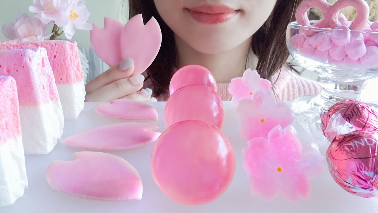 【咀嚼音】ピンク色のスイーツを食べる【ASMR/EATINGSOUNDS】
