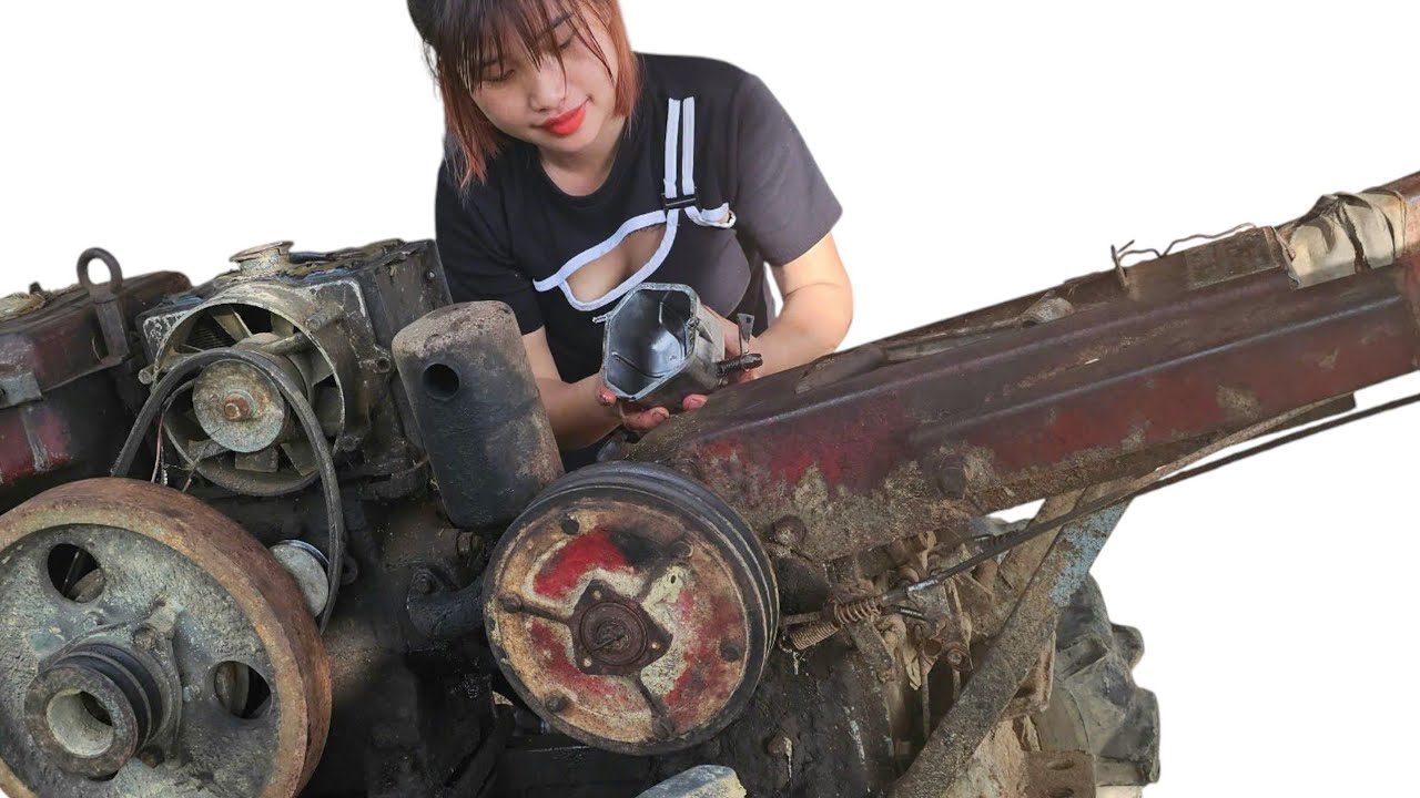 Rural Girl Fixes Her Own Engine – What Men Can Do, I Can Too!
