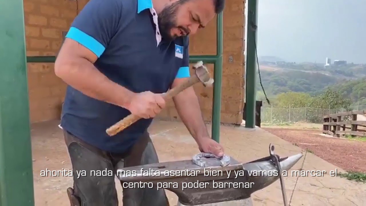 Trucos y tips MUSTAD MEXICO Herrador  Enrique López Español