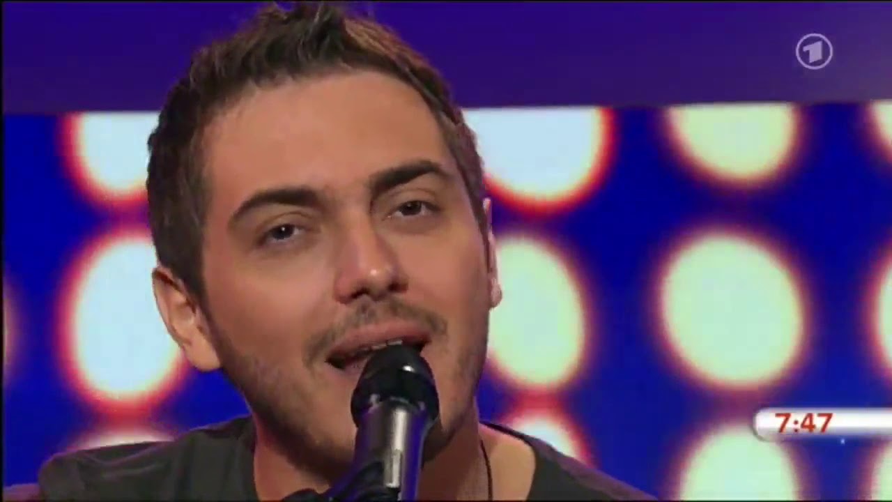 Μιχάλης Χατζηγιάννης - Everyone Dance (Χέρια Ψηλά) - Unplugged Live 2010