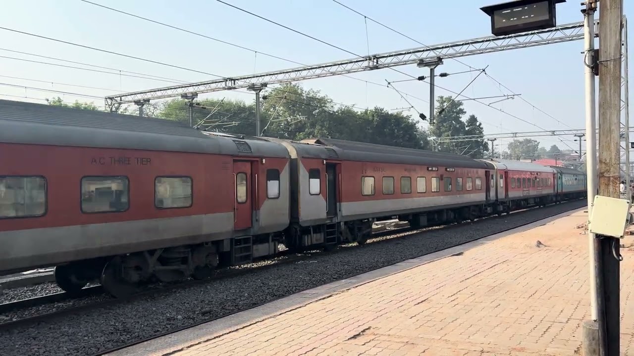 Kota - Patna Express 13238 skipping Barabanki jn  and heading towards Ayodhya 