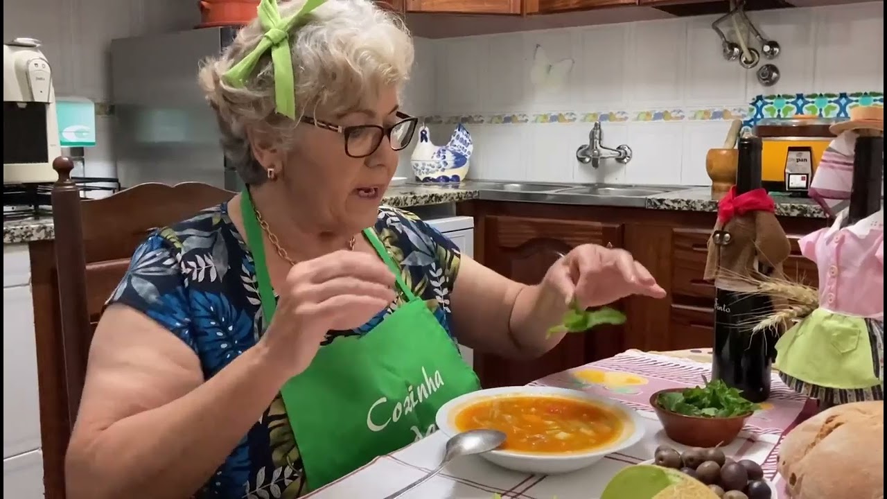 Sopa de feijão verde guisado com tomate à moda da Avó Maria