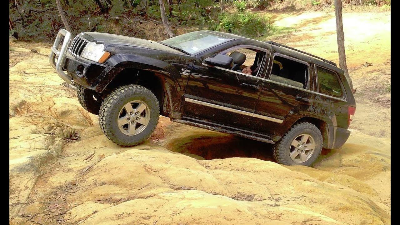 Jeep Grand Cherokee HEMI @ The Watagans