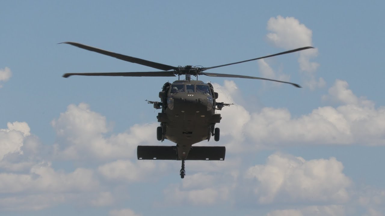 UH-60 Black Hawk at Gowen Thunder Airshow. Idaho. 4K 60fps. Sunday 2023.