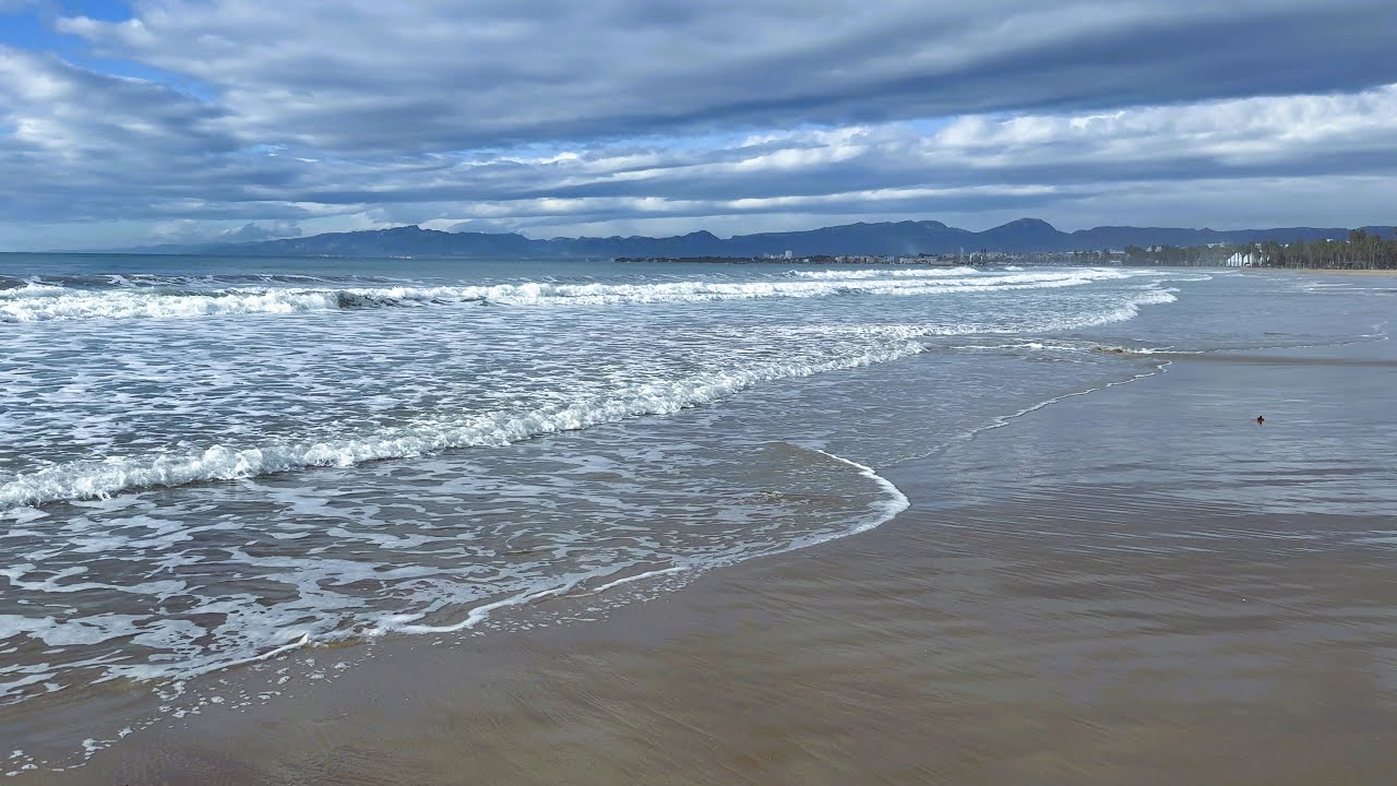 Slow Sea Waves (20 mins)