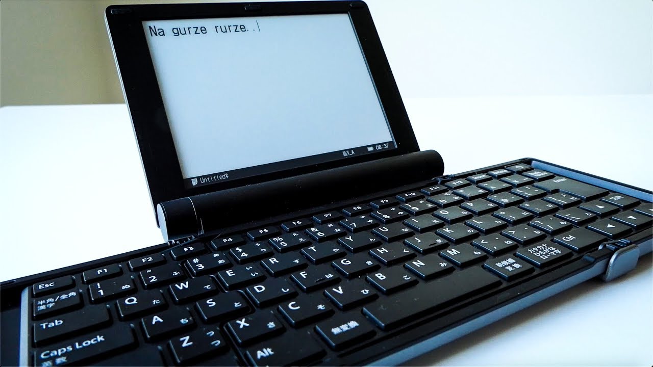 Nowoczesna (składana) maszyna do pisania? Pomera DM30