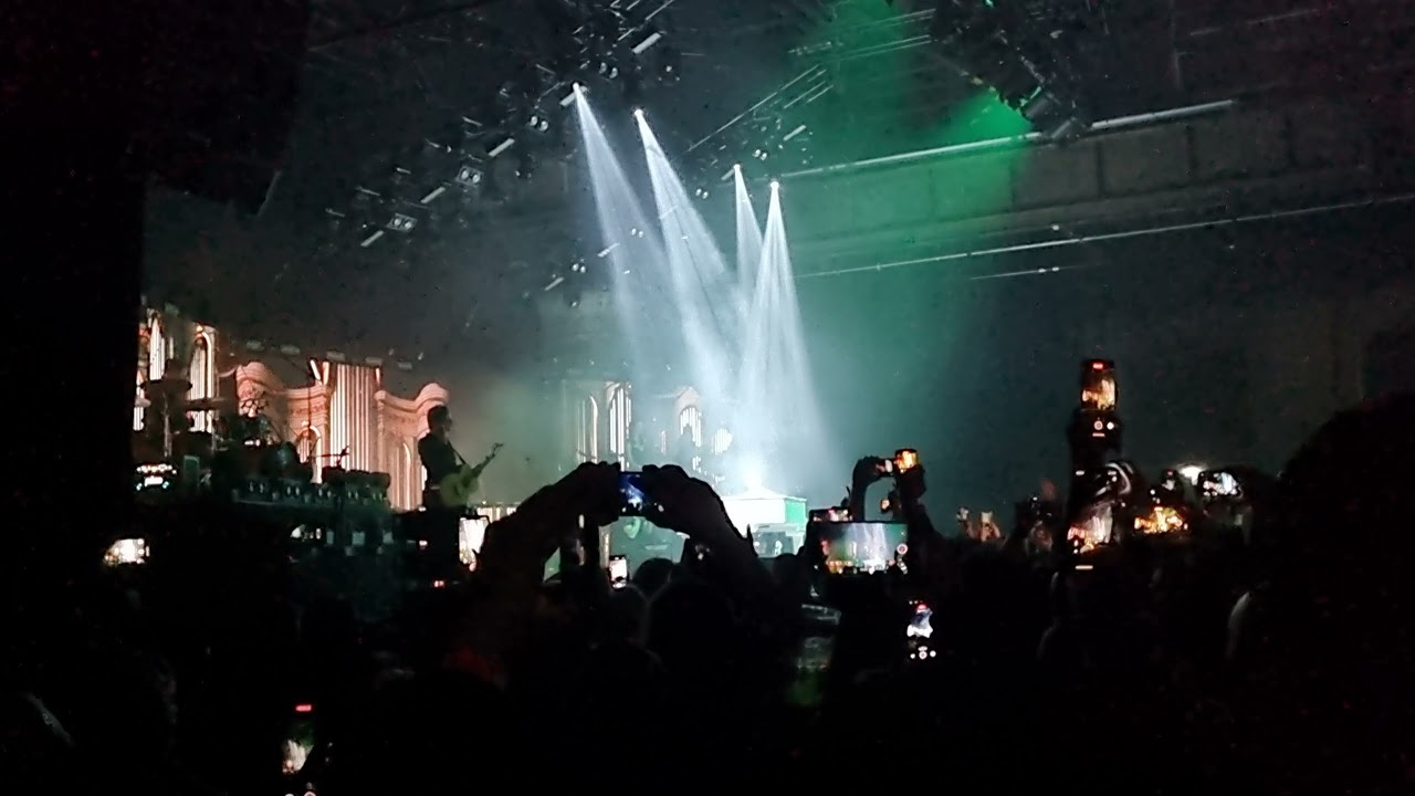 This is SEFA Warsteiner Music Hall - Opening - Nobody said it was easy