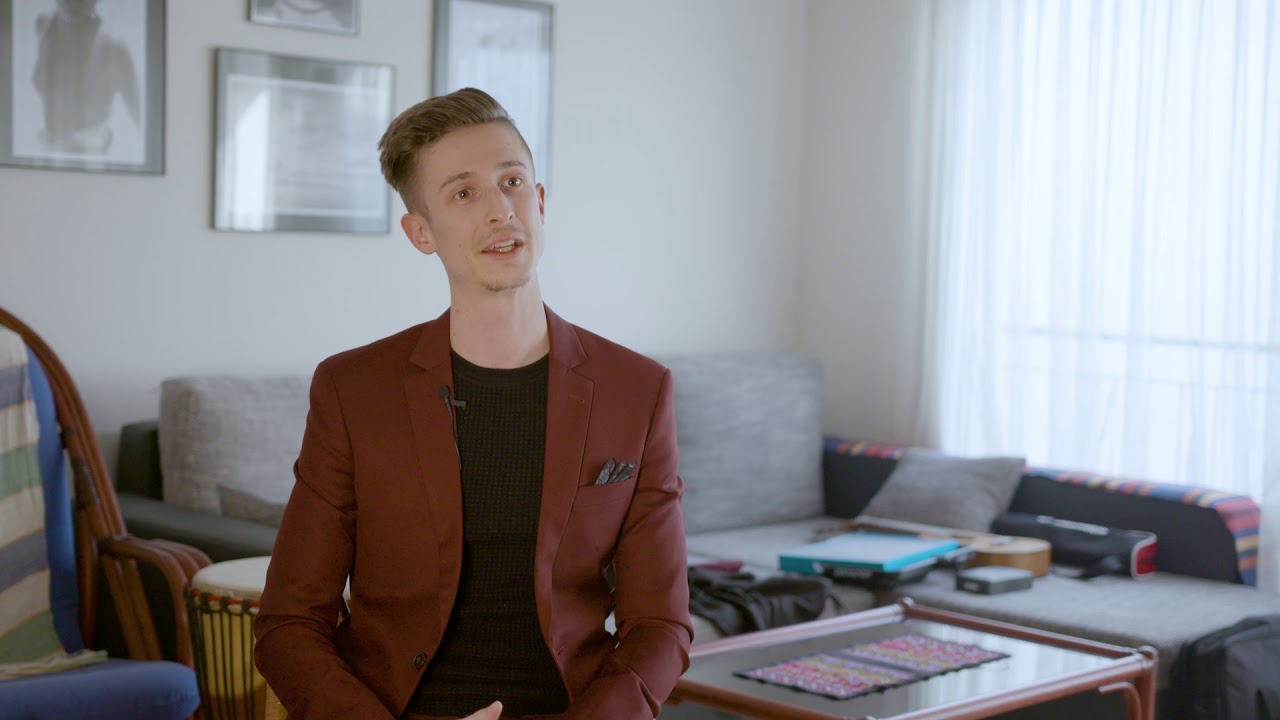 Yorian learns English with Berlitz