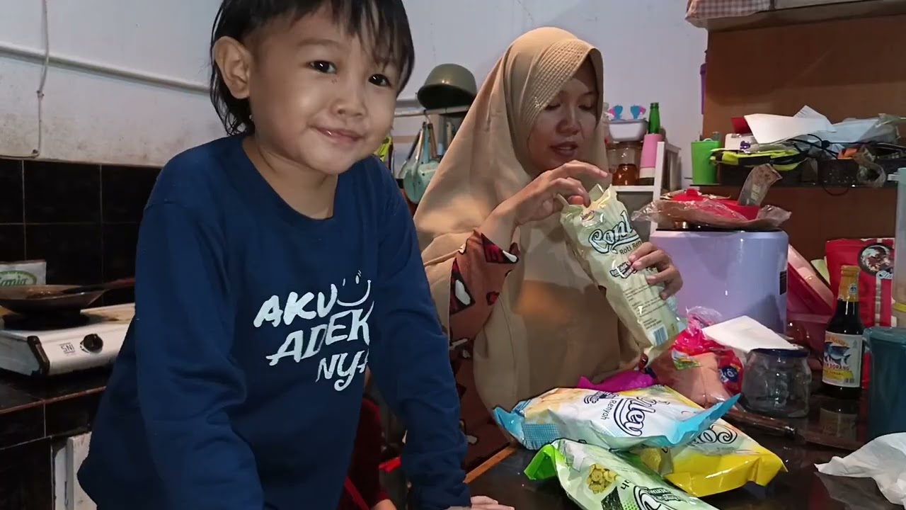 REVIEW SNACK JAJANAN TIKTOK REQUESTAN ZAFRAN