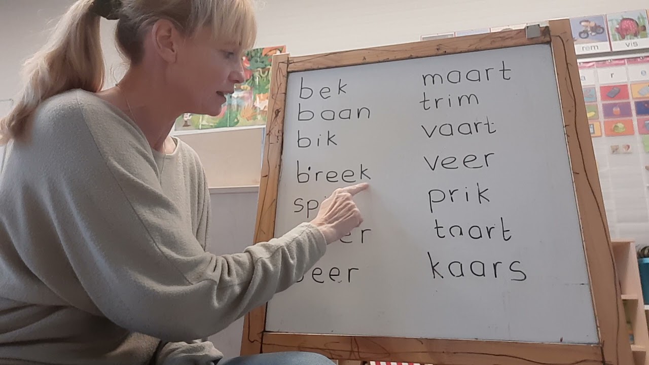 korte instructie over hoe je een kind kan helpen bij het leren lezen.