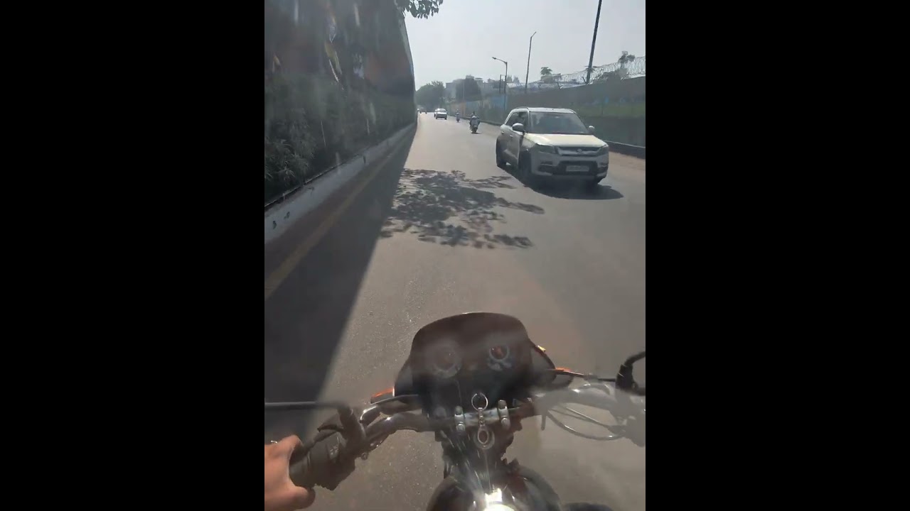Riding Through Ahmedabad: My Daily Commute Adventure 