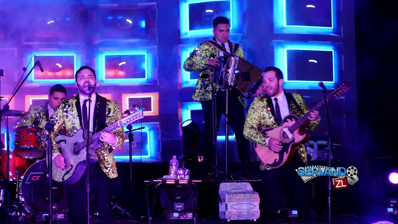 Codigo FN - Los 2 Compadres (En Vivo 2018)