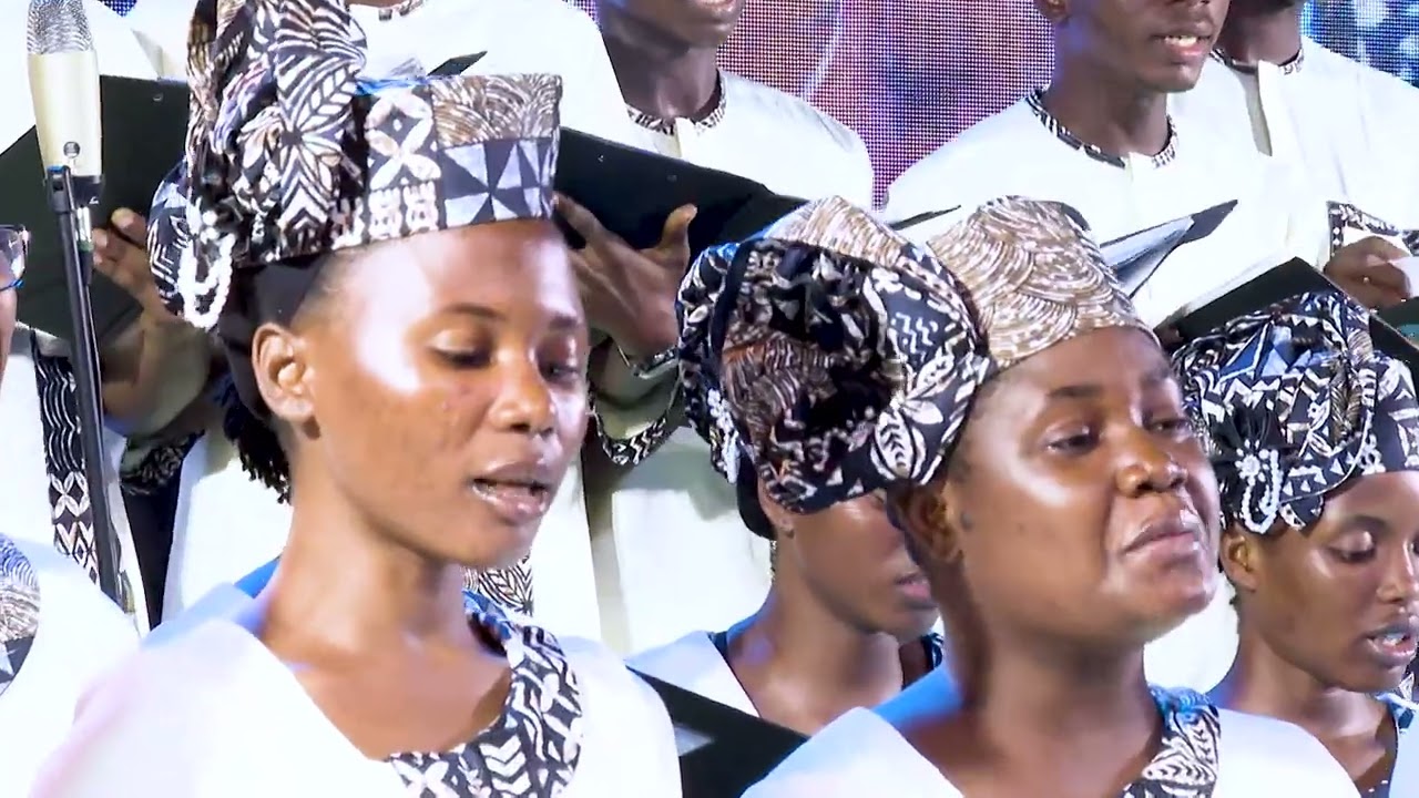 HE TRUSTED IN GOD || THE ASAPH CHOIR