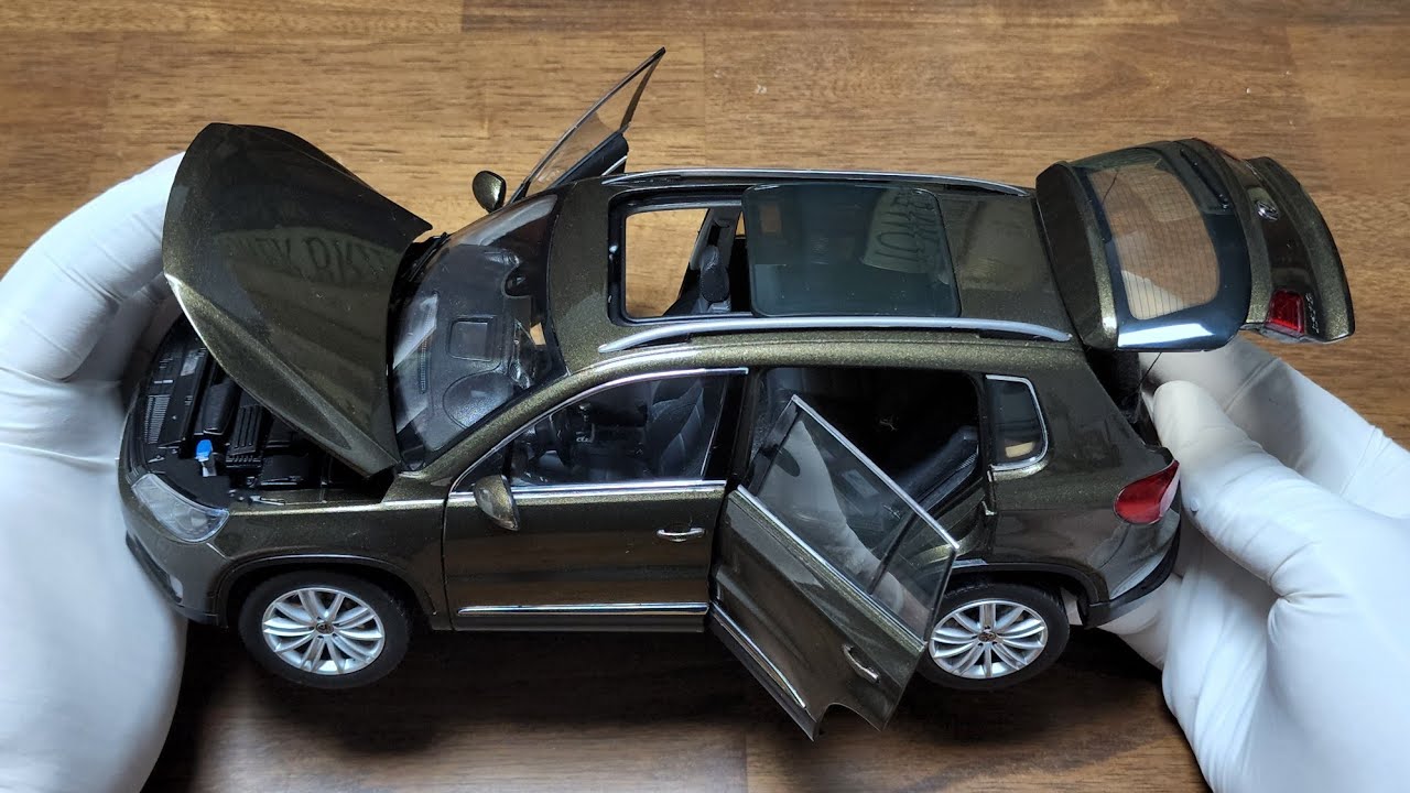 1:18 Diecast model car/ Volkswagen Tiguan 2012 review [Unboxing]