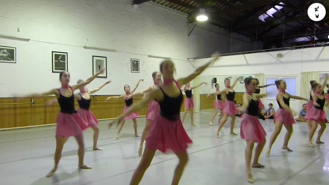 Coreografies amb vestuari Escola Madó pel DWC Spain 2017