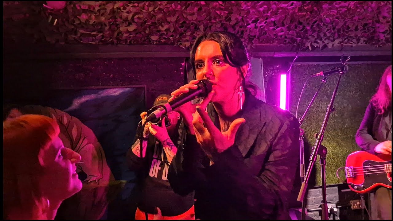 KNIFE BRIDE - Porcelain - Live at the Waterbear, Brighton 01-11-25