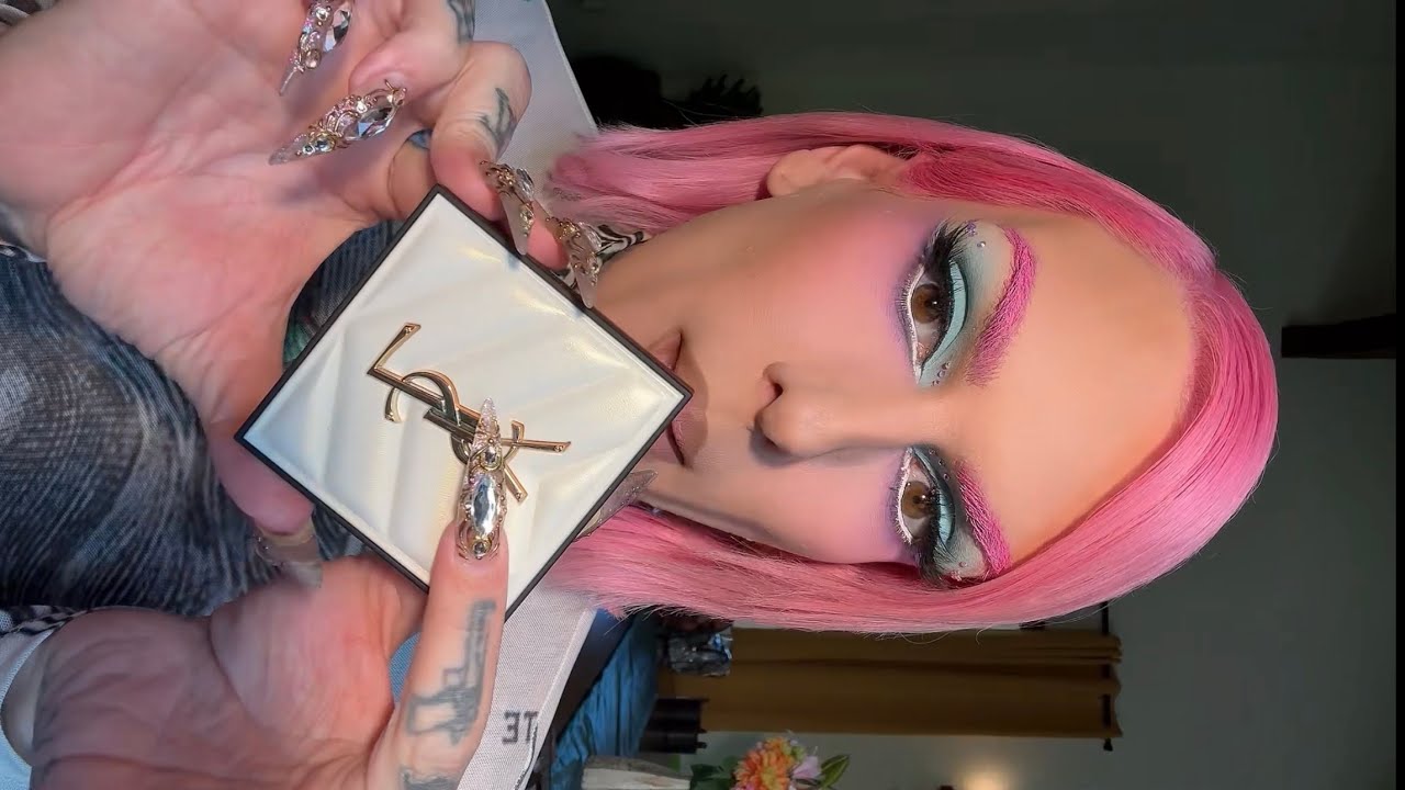 Jeffree Star Reviews YSL All Hours Hyper Luminize Highlighting Powder | Instagram Story