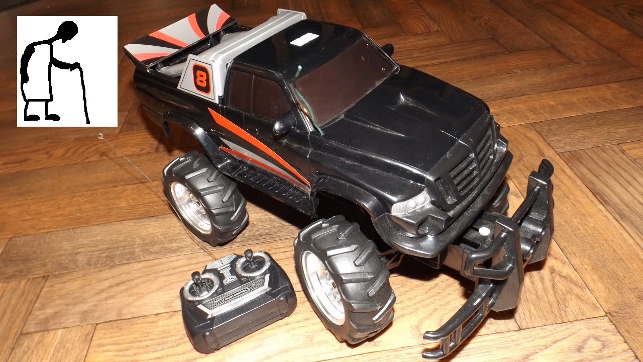 Charity Shop Garbage RC toy car repair