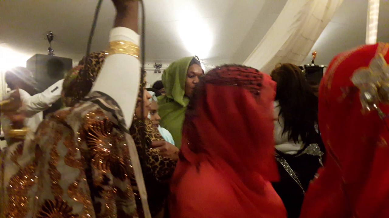 حلوة خميس فنانة جبال النوبة الأولي... ودا دية