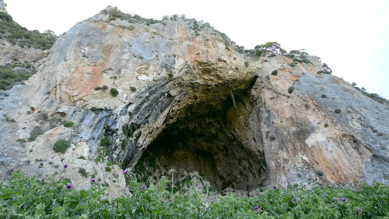 Alla ricerca della Grotta di Pagano...