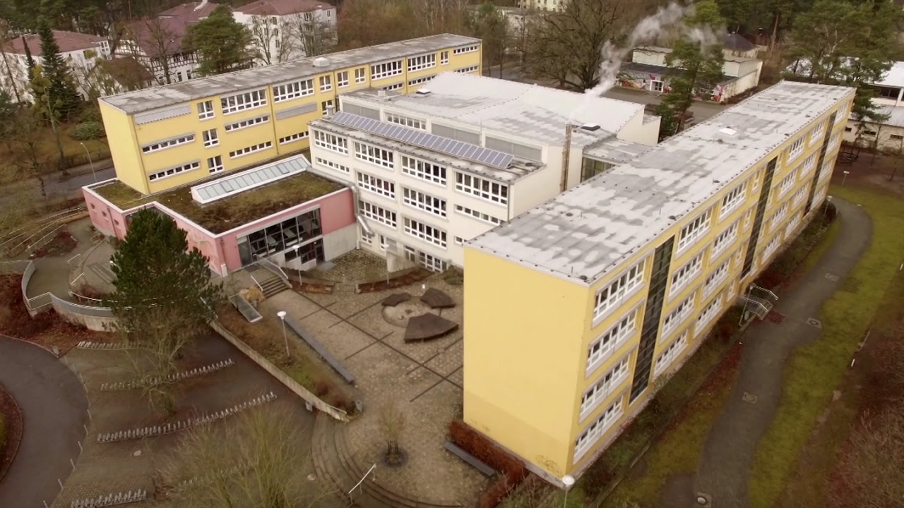 Das Lise-Meitner-Gymnasium aus der Luft