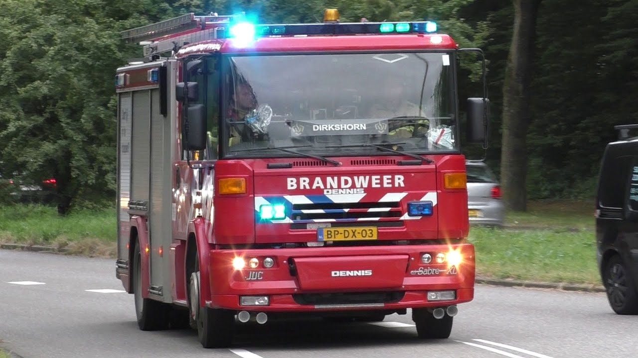 [GRIP 1/Peloton] Hulpdiensten met spoed naar een zeer grote brand in een winkelcentrum in Alkmaar