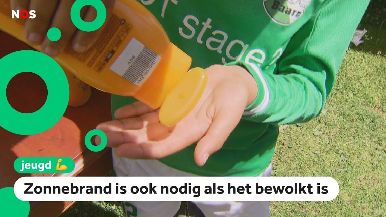 Kinderen krijgen les over insmeren en gevaren van de zon