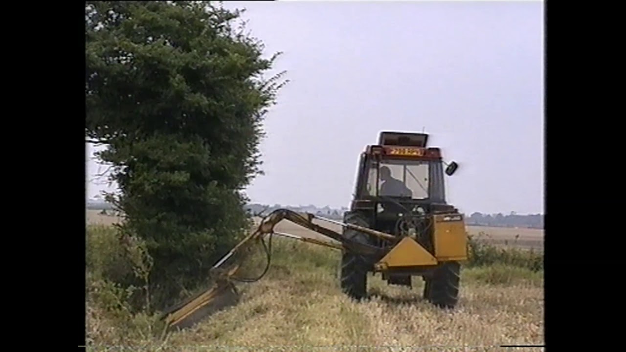 CASE IH 885XL SUPER TWO AND BOMFORD SUPERTRIM