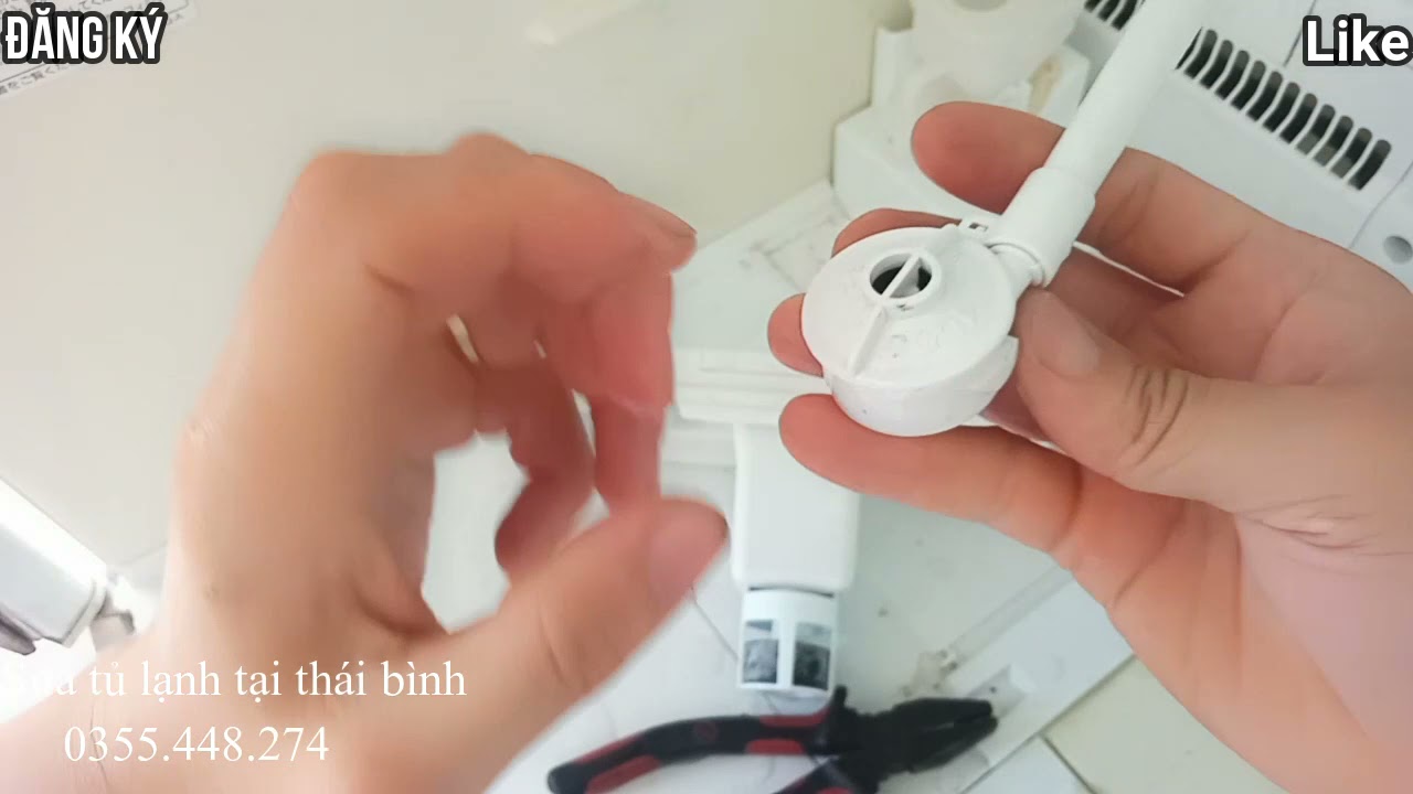 Sửa có tâm AE xem nhiều.Hướng dẫn sửa bơm nước đá rơi tự động tủ lạnh toshiba và những lỗi khi sửa.