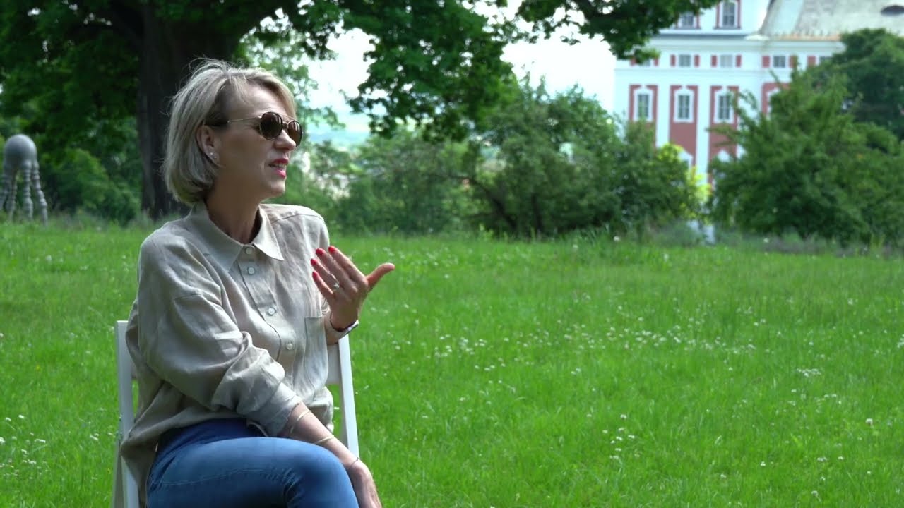 Rozhovory o internaci řádových sester v broumovském klášteře v období komunismu / Šárka Rambousková