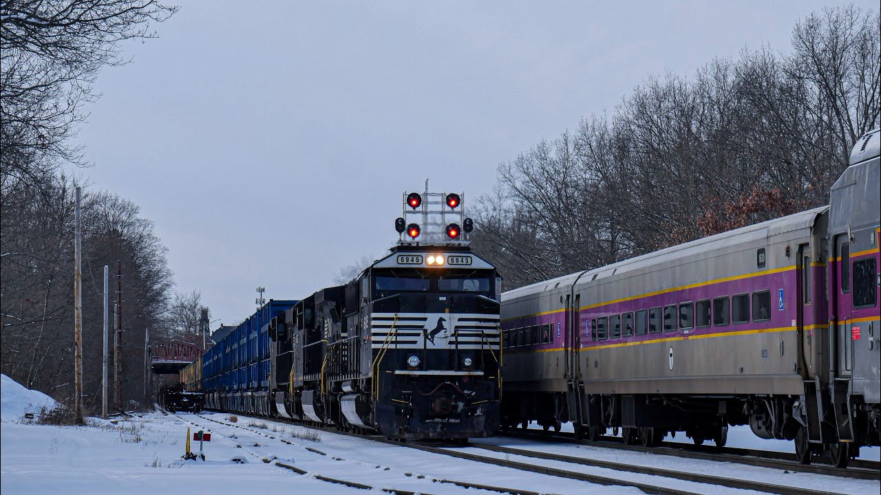 Railfanning In ayer With Ex Pan Am, BNSF power, and More!