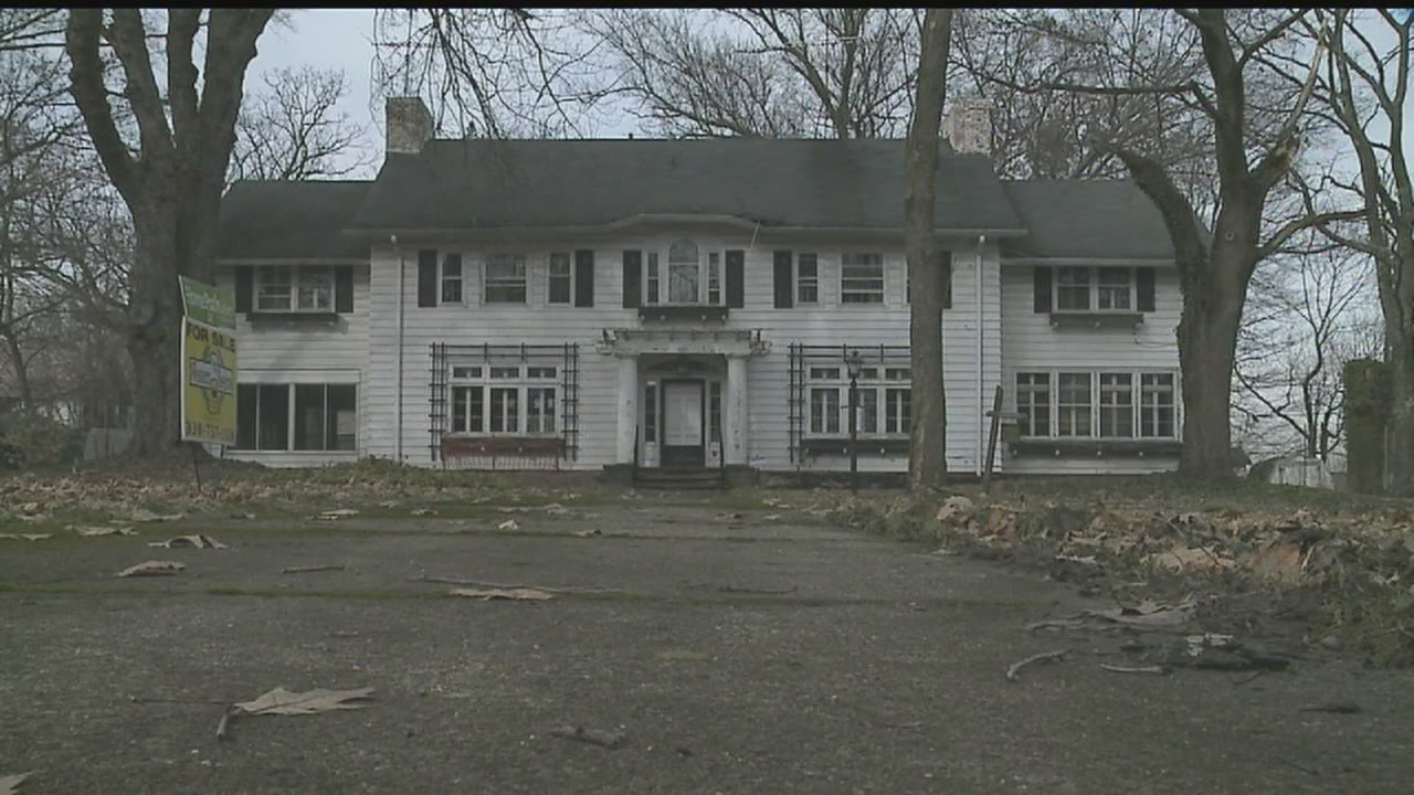 Youngstown’s bargain mansion finally sells, renovation in the works