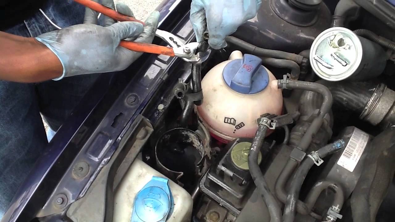 How to Change a Volkswagen Golf 1.9 TDI Fuel Filter, Easy Steps