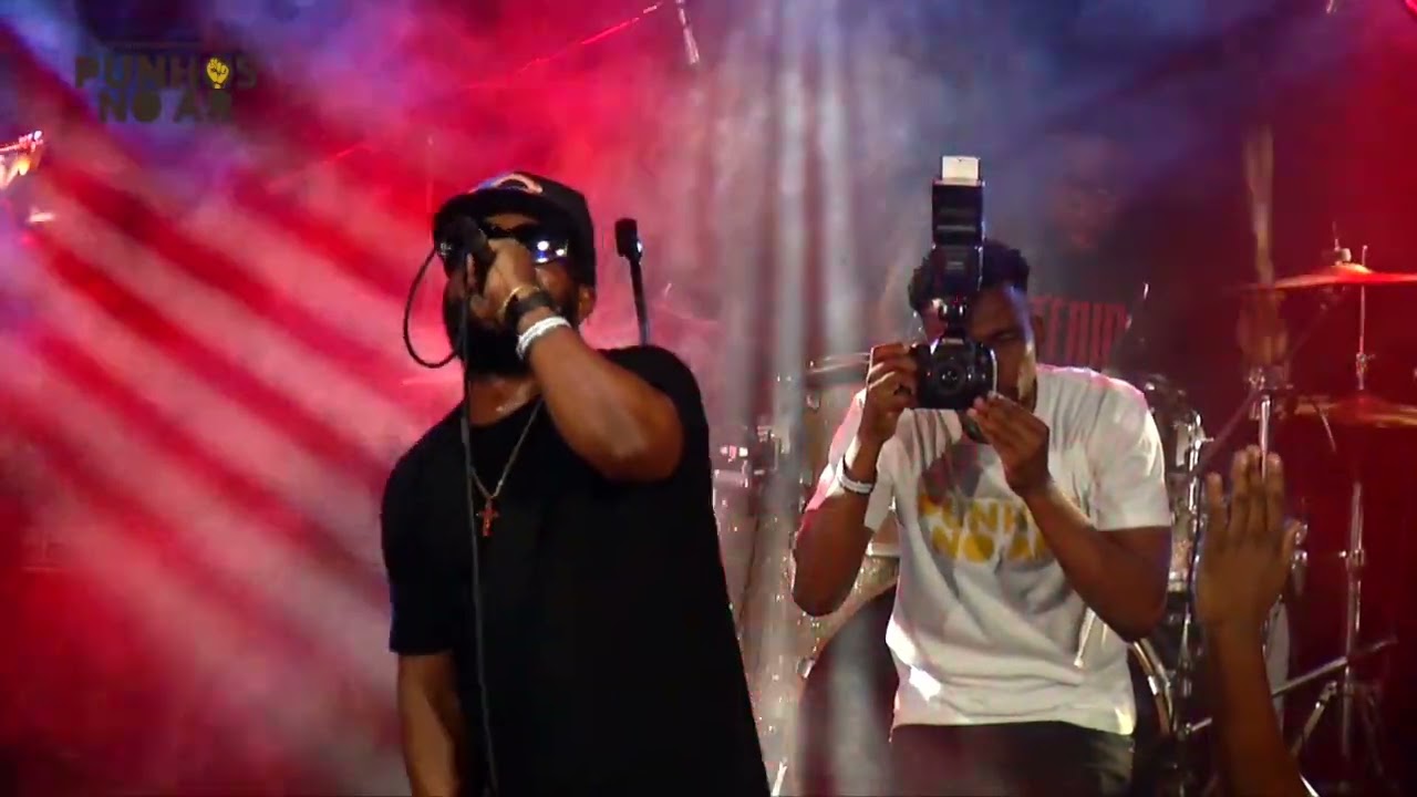 TREZ AGAH - Performance no 7º Festival Nacional de Hip-Hop Punhos no Ar