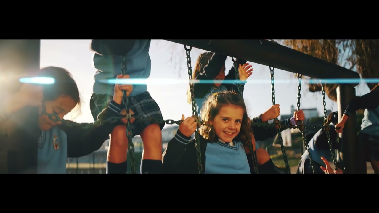 Canción de Navidad Coro CALASANCIAS 2023  con FELICITACIÓN.
