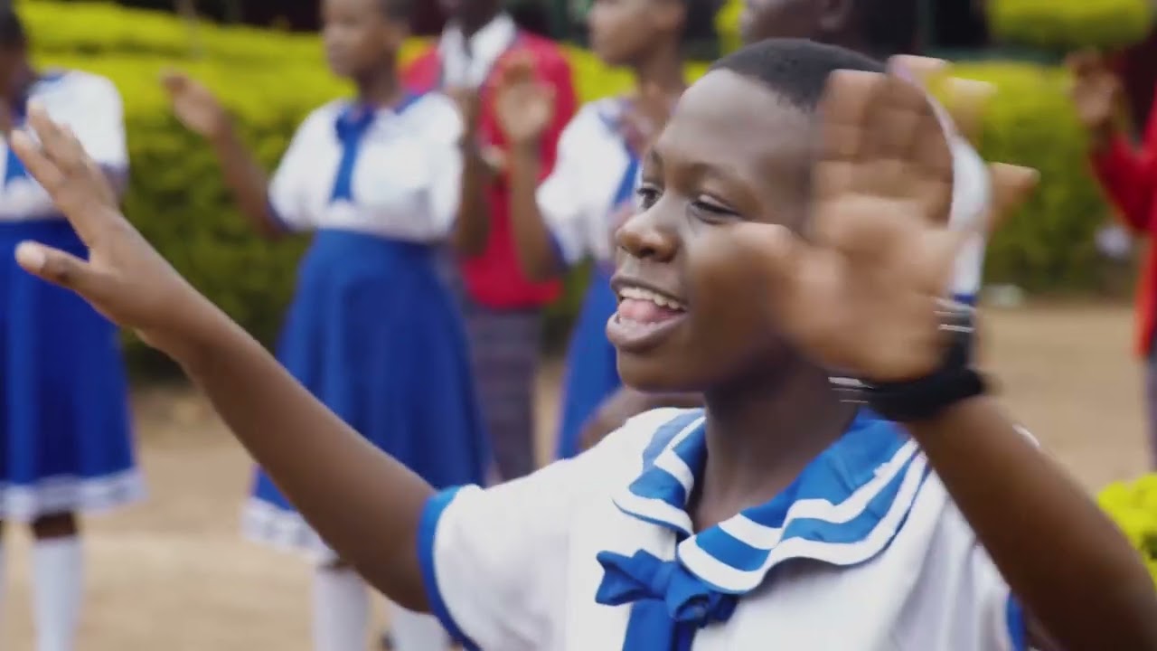 Oli mulungi worship song By Stevour Christian High School-Nakaseke (Stevoice)