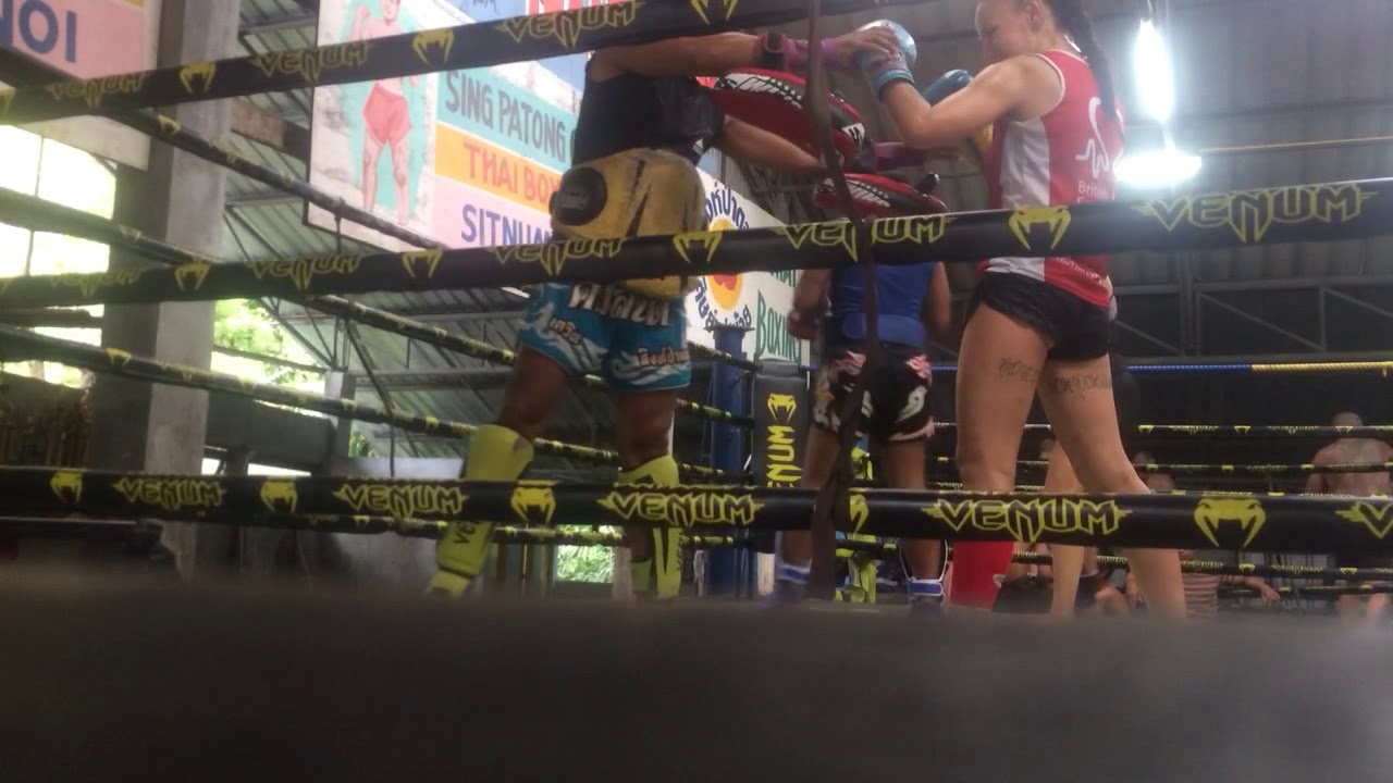 padwork in Singpatong Sitnumnoi gym