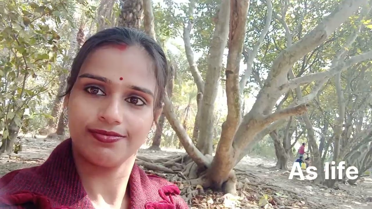 Abr o ghurte gelam.kothay boloto?(আআবারও ঘুরতে গেলাম। কোথায় বলত?)