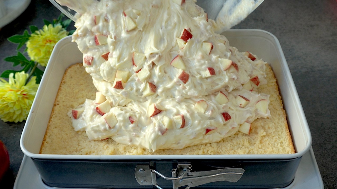 Простой торт за считанные минуты! Все ищут рецепт! Вкусный, влажный и невероятно нежный 👍