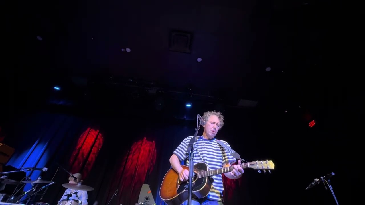 Yo La Tengo - “The Ballad of Red Buckets” (Dallas, 4/29/25)