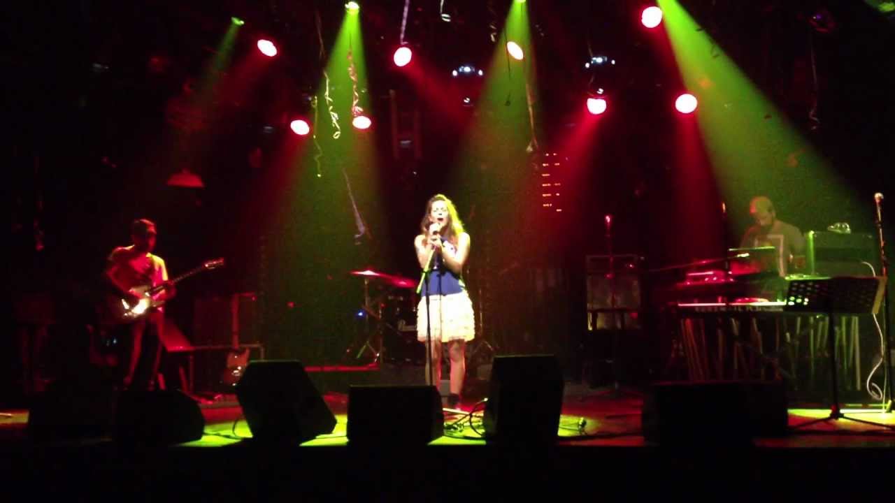 Rsn & Esterina - Falling Down (Live)