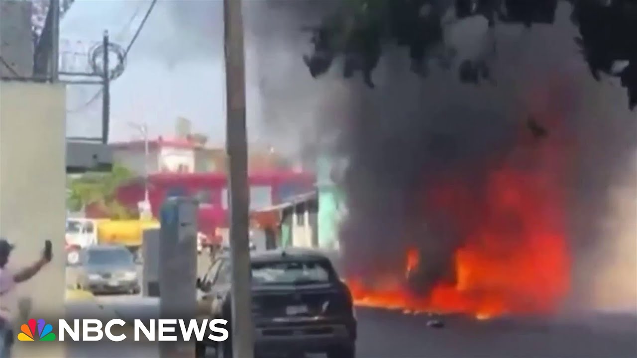 Mexico unrest sparks fear among travelers and residents
