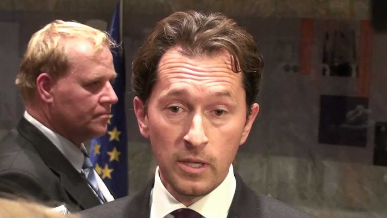 Novoizvoljeni predsednik DZ Gregor Virant odgovarja novinarjem