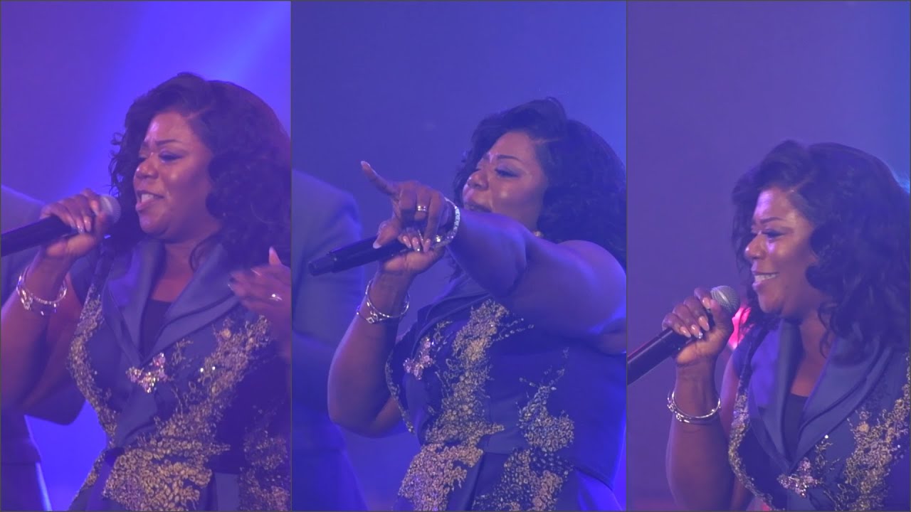 Piesie Esther Fireworks Performance at Obaapa Christi @20 Celebration..