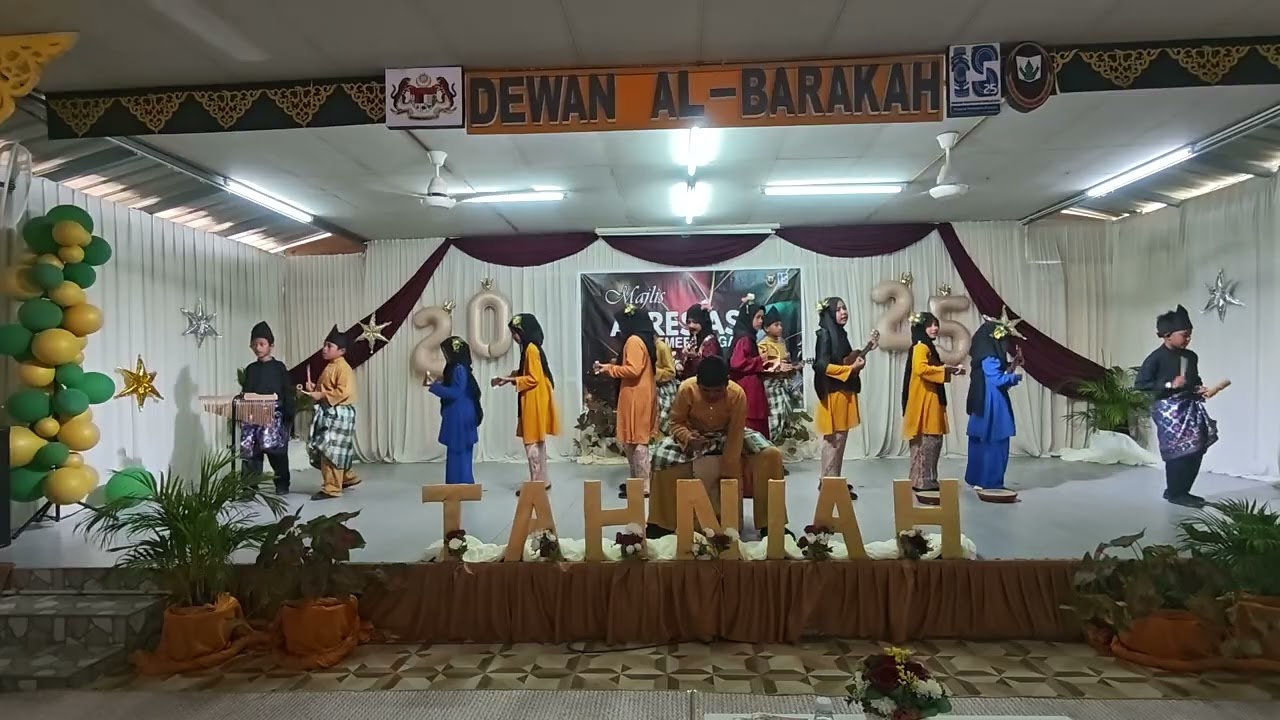 Persembahan Nyanyianbdan Perkusi thn 5