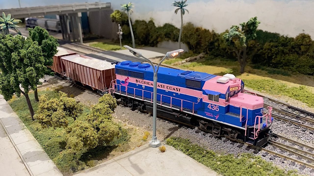 HO Scale Florida East Coast Railway Train Operations!