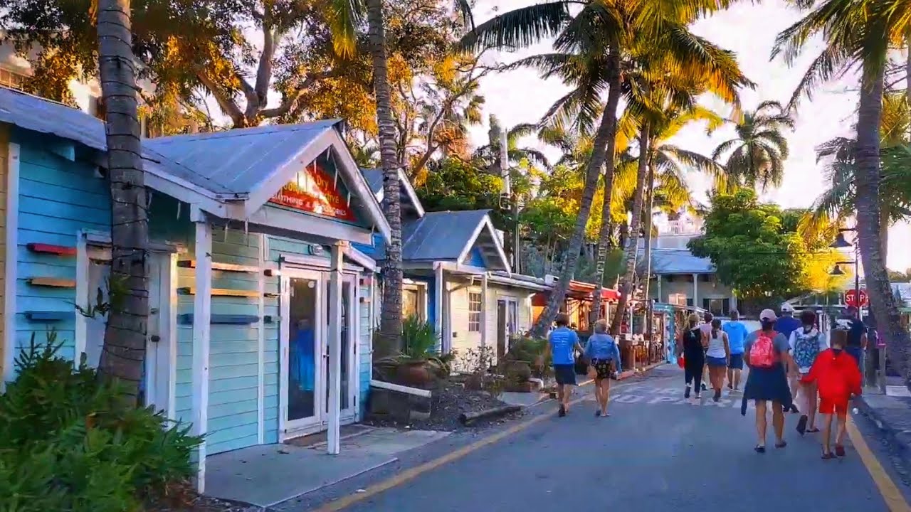 Key West LIVE - Backstreet Bike Ride & relaxing Sunset 🏝🌅🚲
