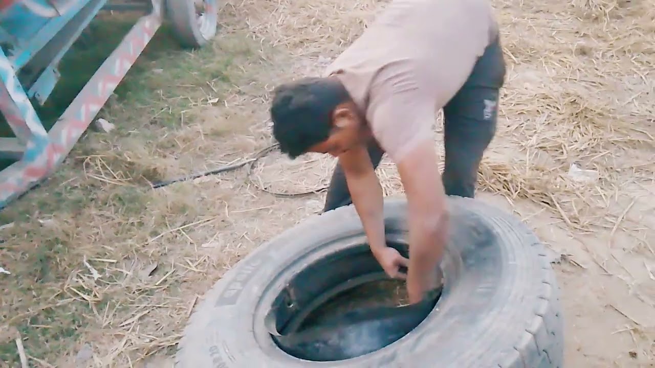 18 chakke ka do radial tyre ka 2 tyre khol fitting