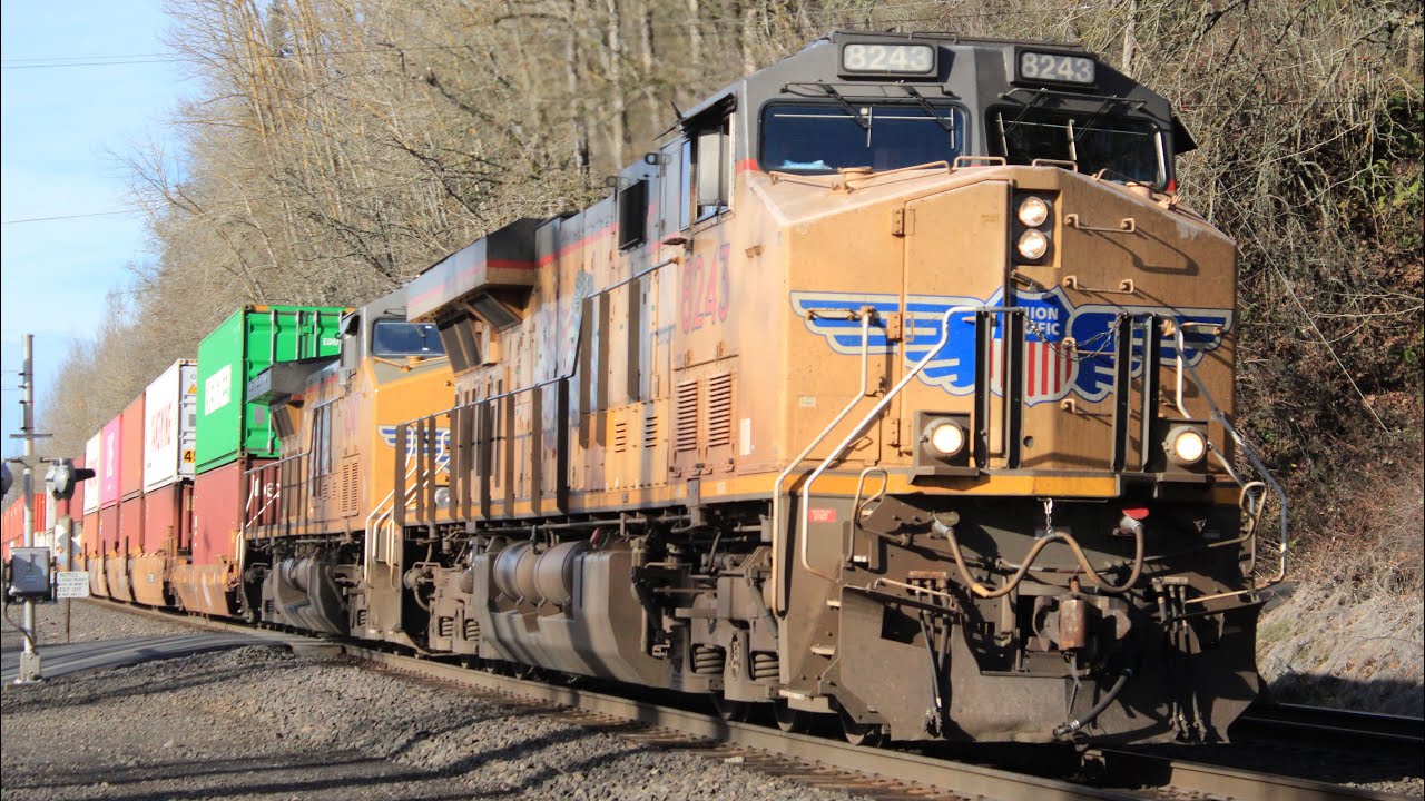 400 subscriber special! long intermodals, heavy coal trains, and much more in Felida WA. 1-31-2026
